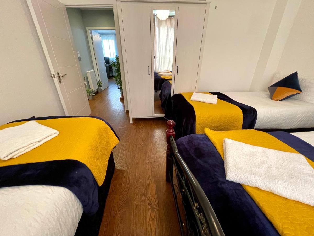 London Stratford Luxury House, 5 Minutes Walk Station, Westfield, 3 Bedrooms 3 Bathrooms, Reception, Garden, Parking Esterno foto