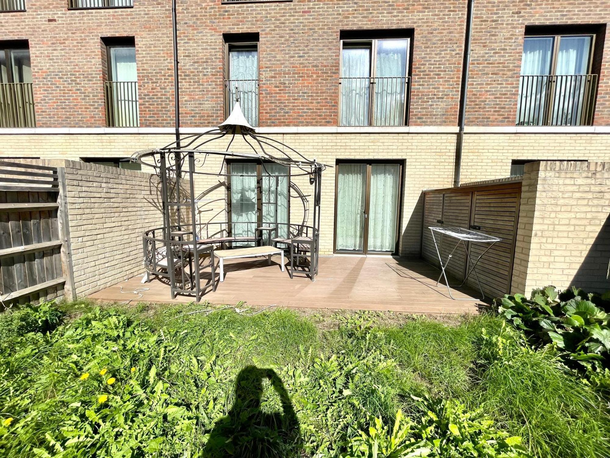London Stratford Luxury House, 5 Minutes Walk Station, Westfield, 3 Bedrooms 3 Bathrooms, Reception, Garden, Parking Esterno foto